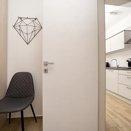 Luxury Polo Apartment